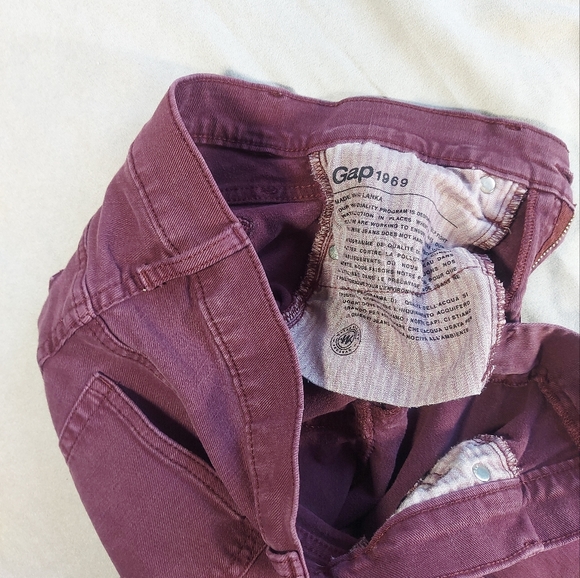 GAP Slim Boyfriend Purple/ Mauve Denim Mid Rise Jeans, 24R - Picture 3 of 7